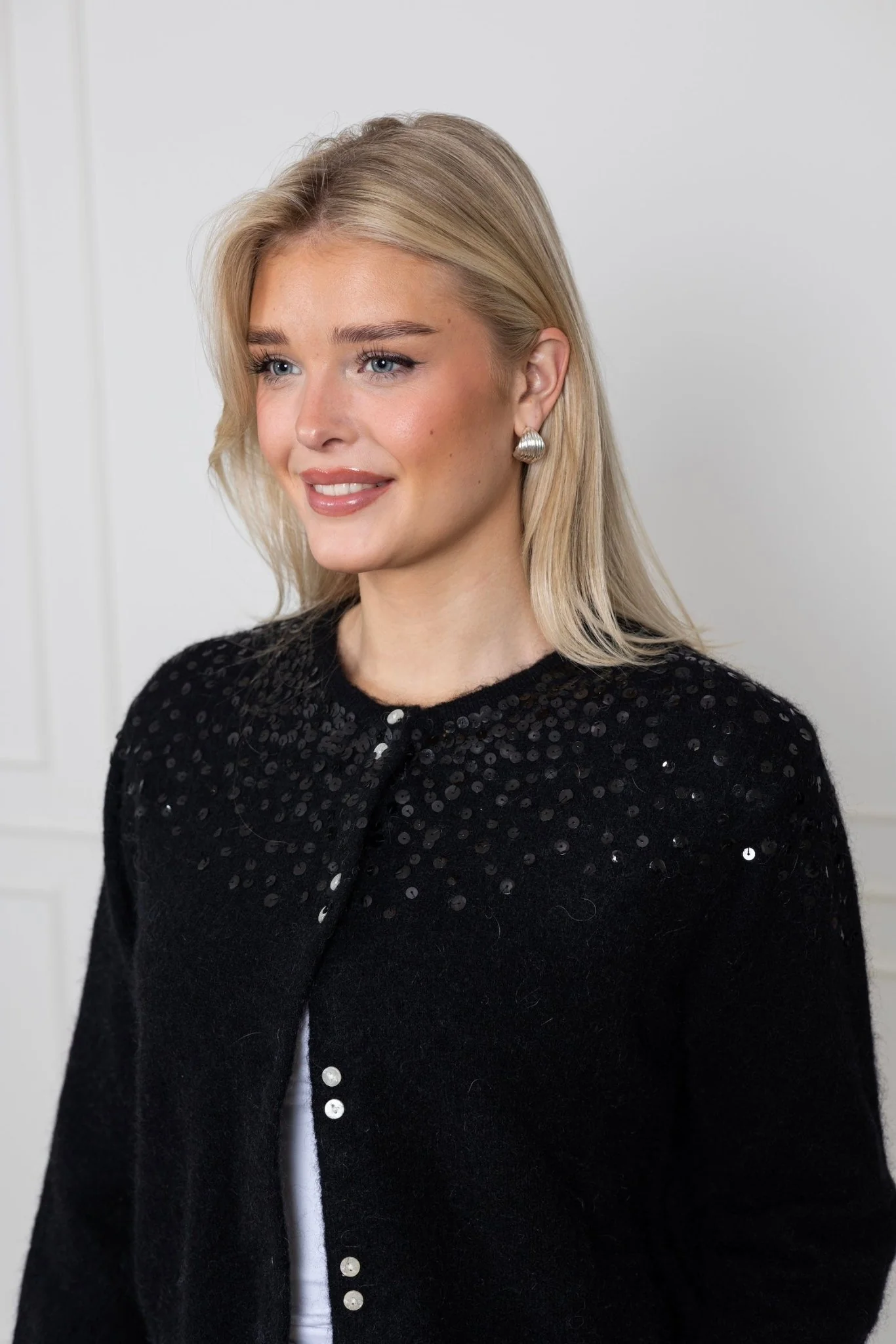 Ninellapw Cardigan Black - Image 5