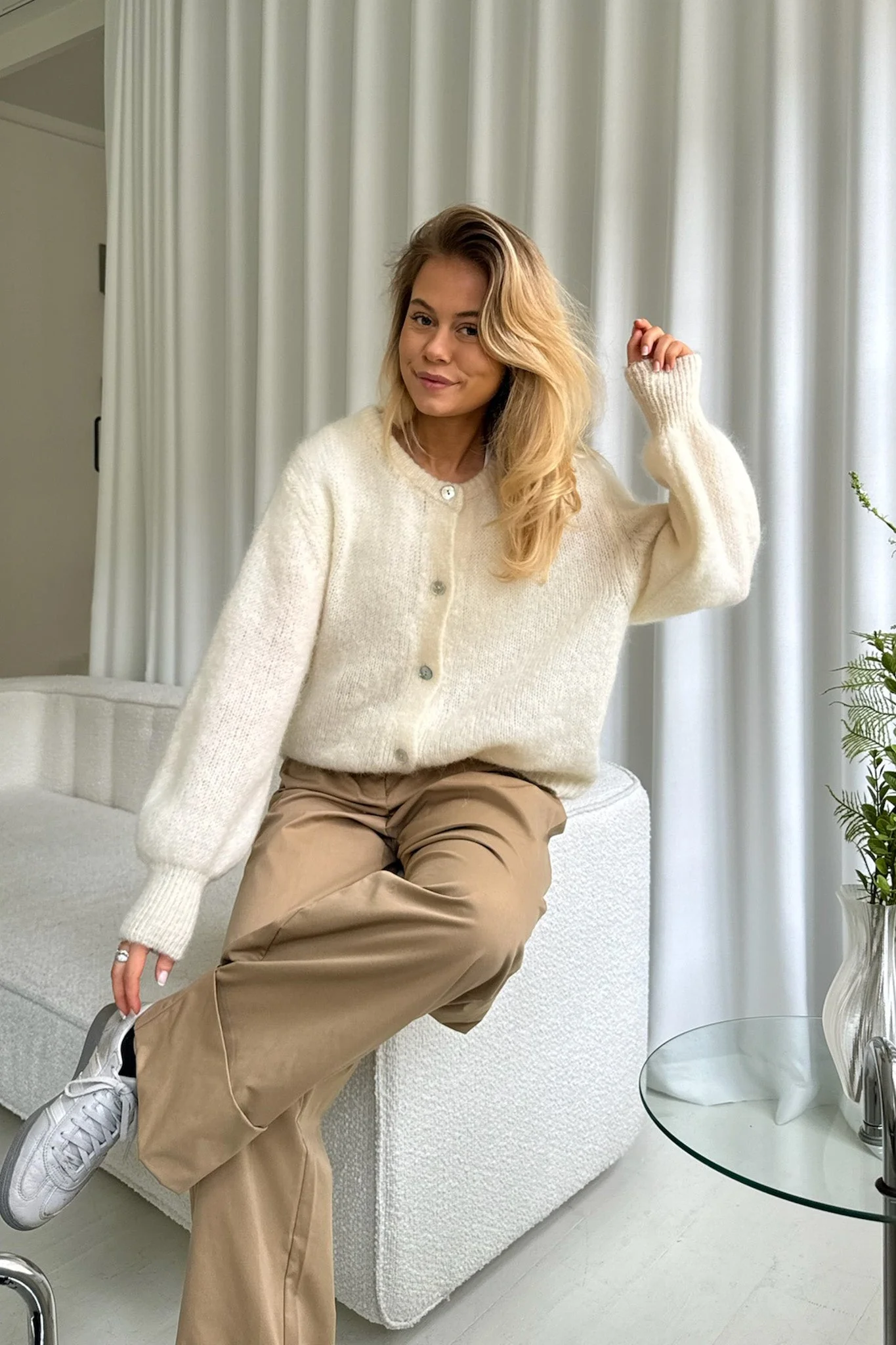 Ida Cardigan White - Image 9