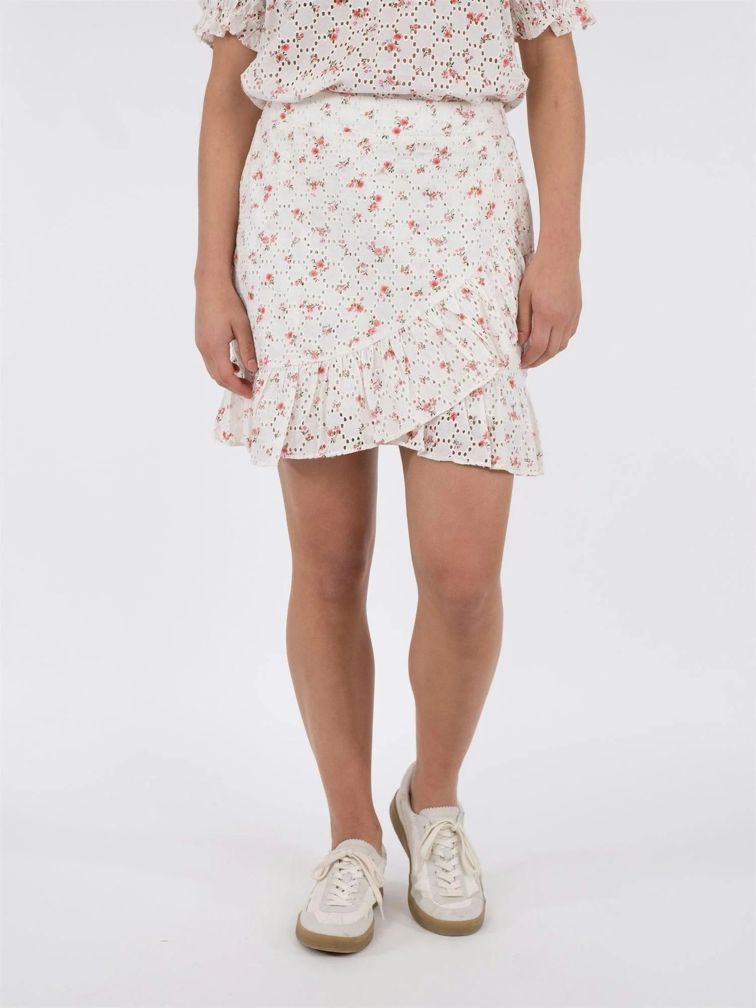 Bekka Embroidery Rose Skirt Pink - Image 4