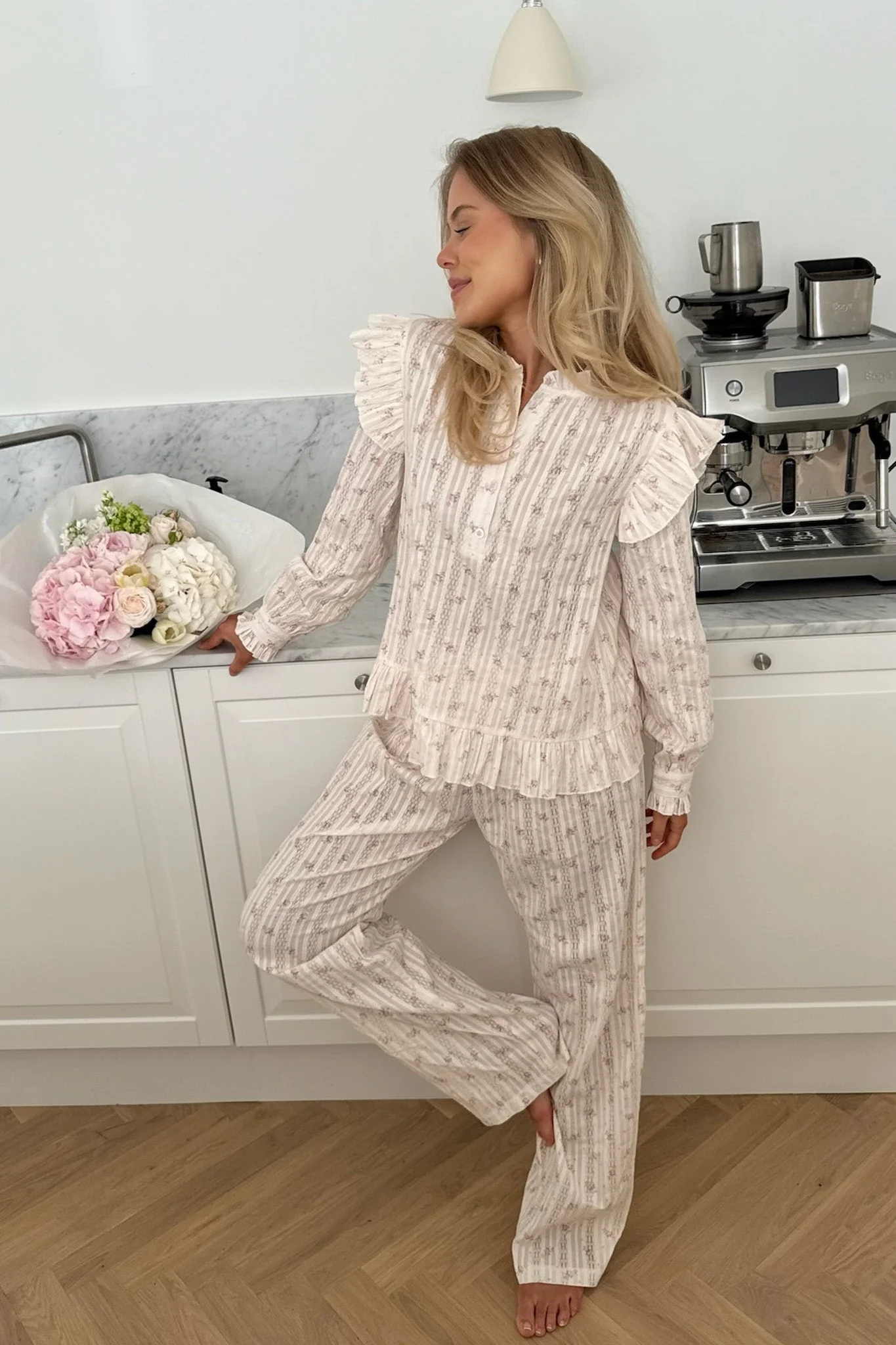 Nuna Shirt Romantic Rose Print - Image 4
