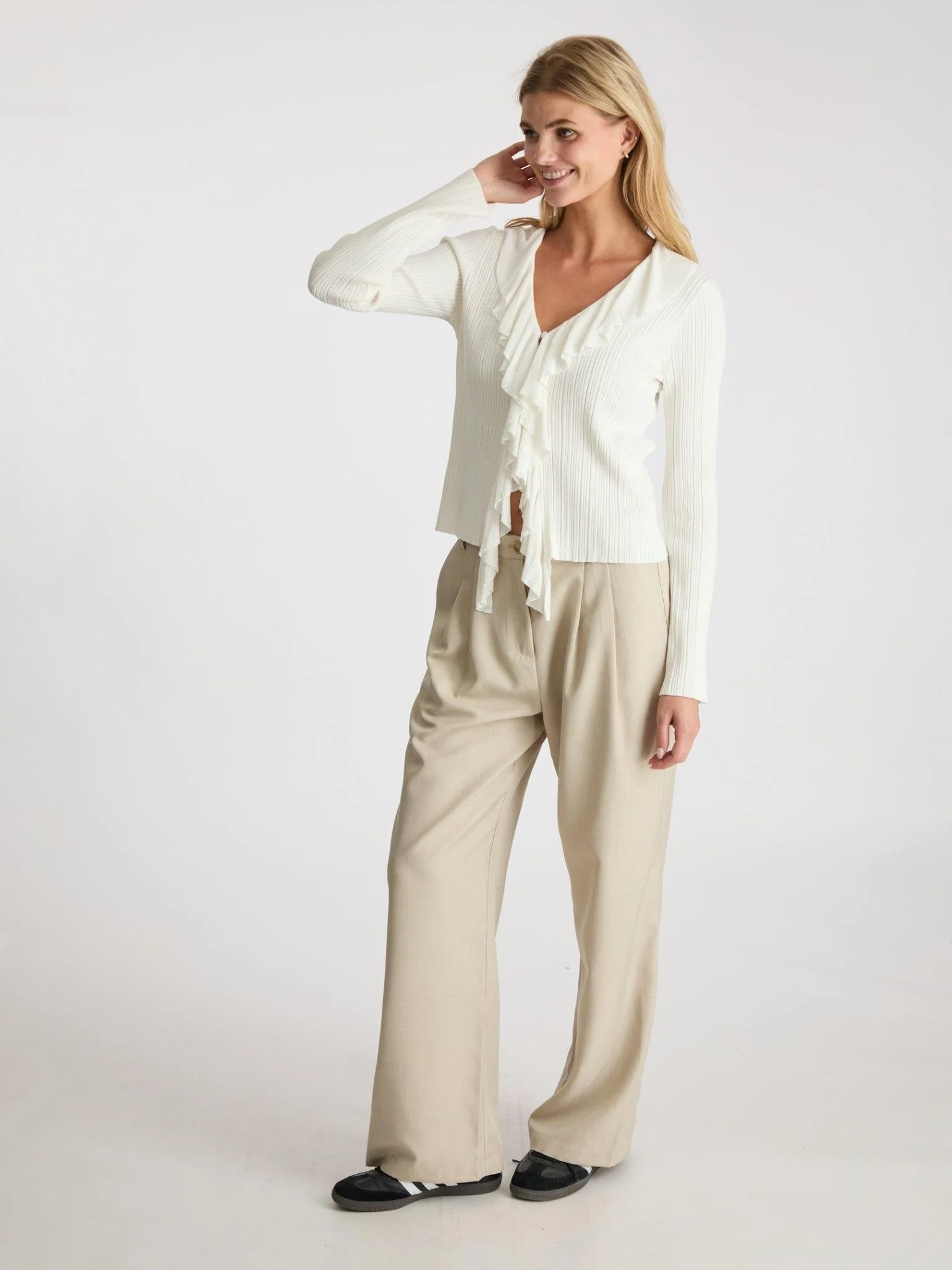 Sahni Knit Blouse Off White - Image 5