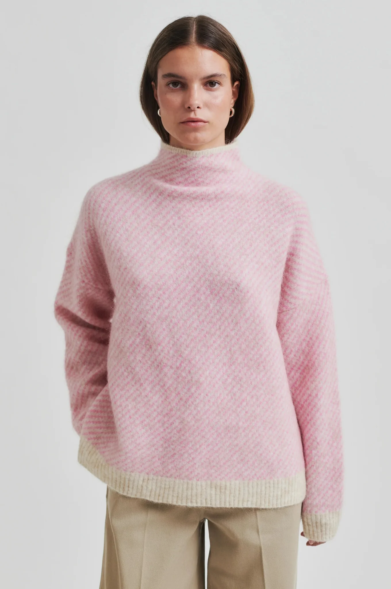 Capella Knit T-Neck Pink Cosmos - Image 4
