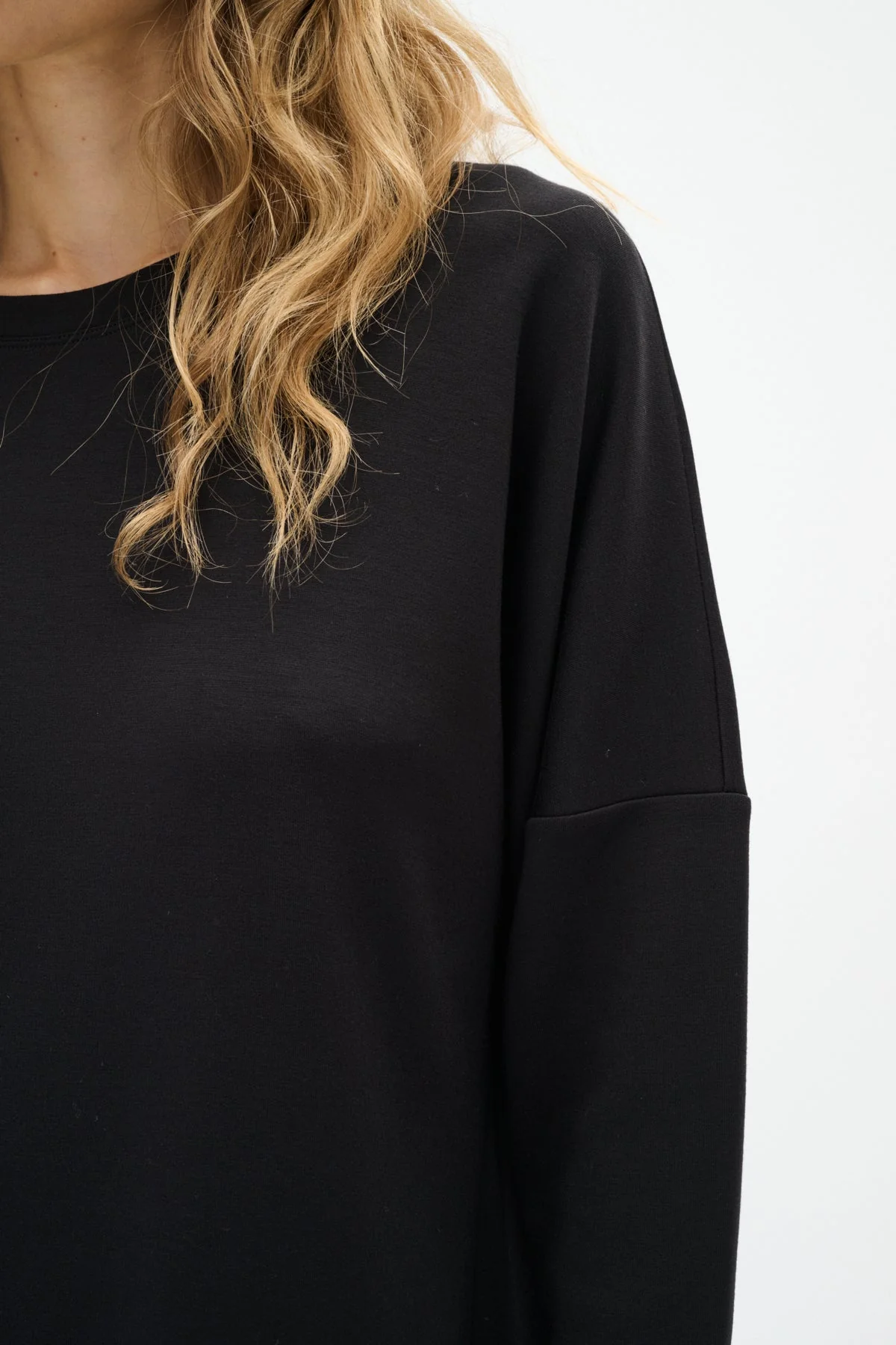 Annieh Vincent Dress Black - Image 8