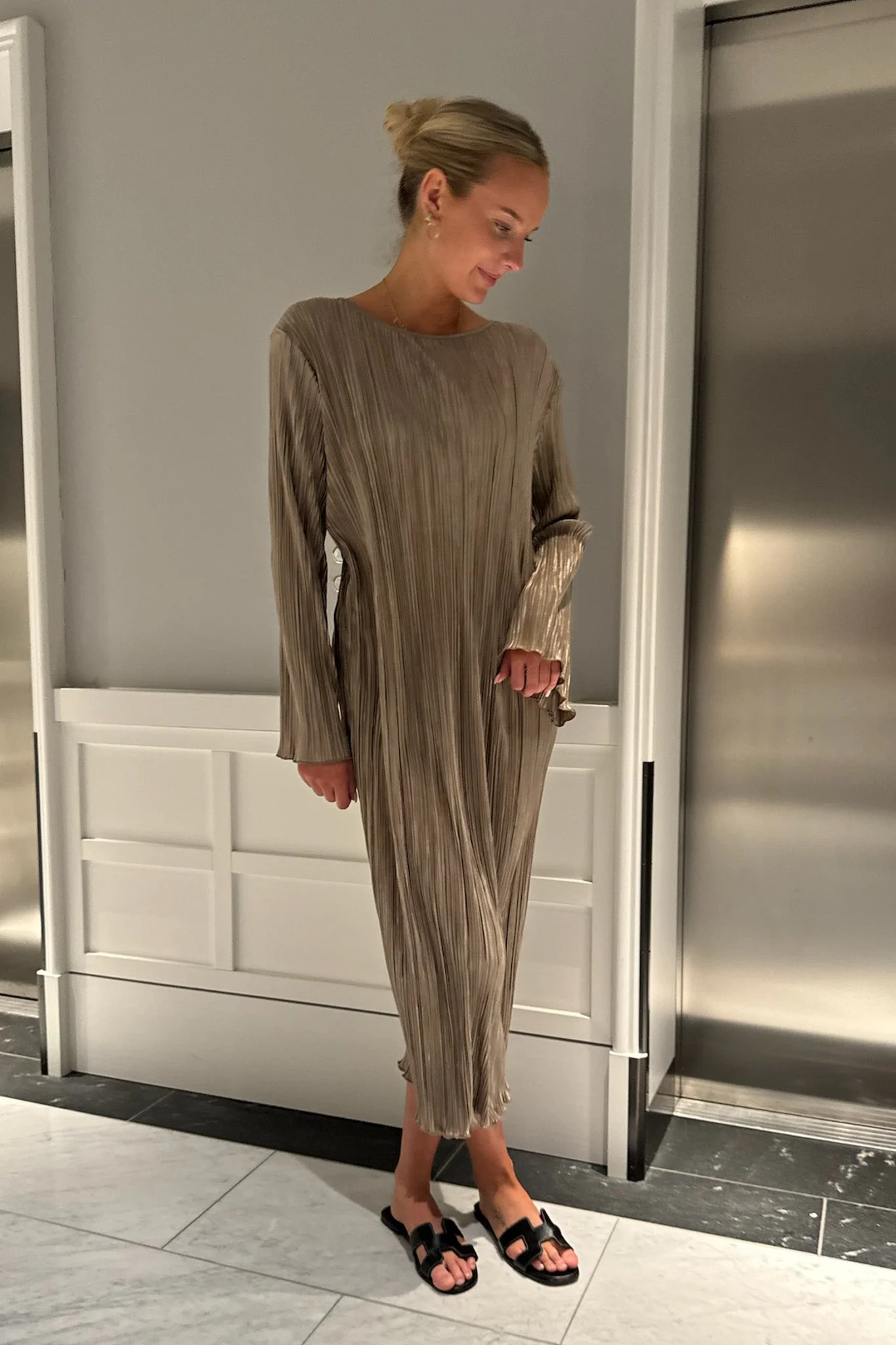 Kellyic Long Plisse Dress Light Brown - Image 9