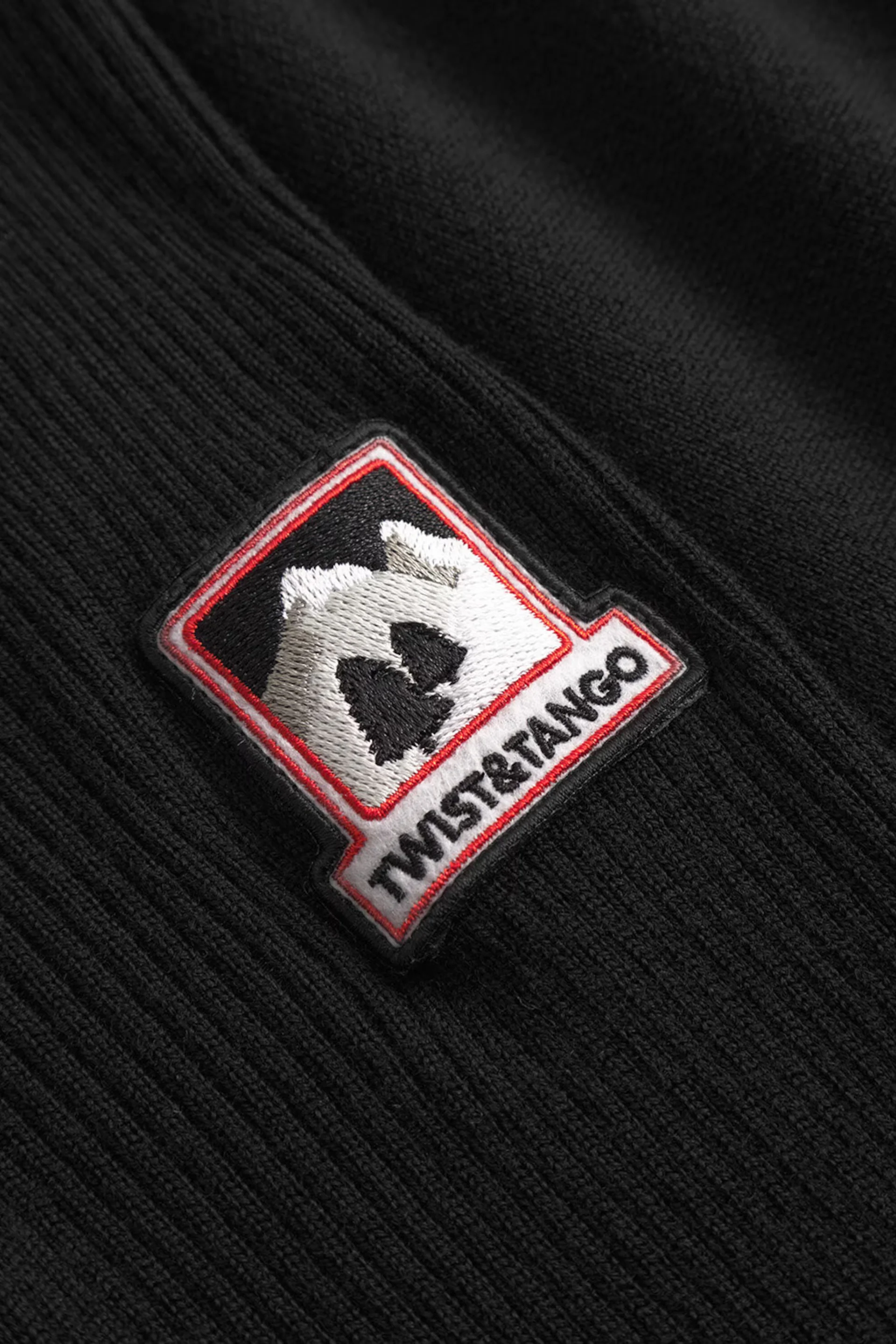 Les Alpes Knitted Sweater Black - Image 4