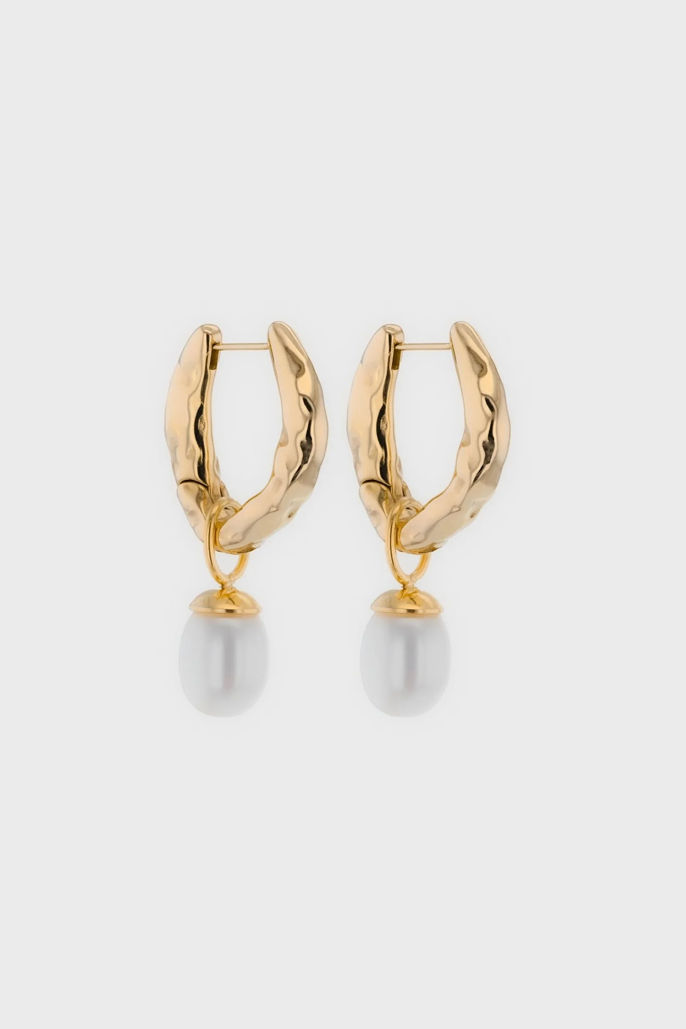 The Small Triangle Hoops Gold - Image 4