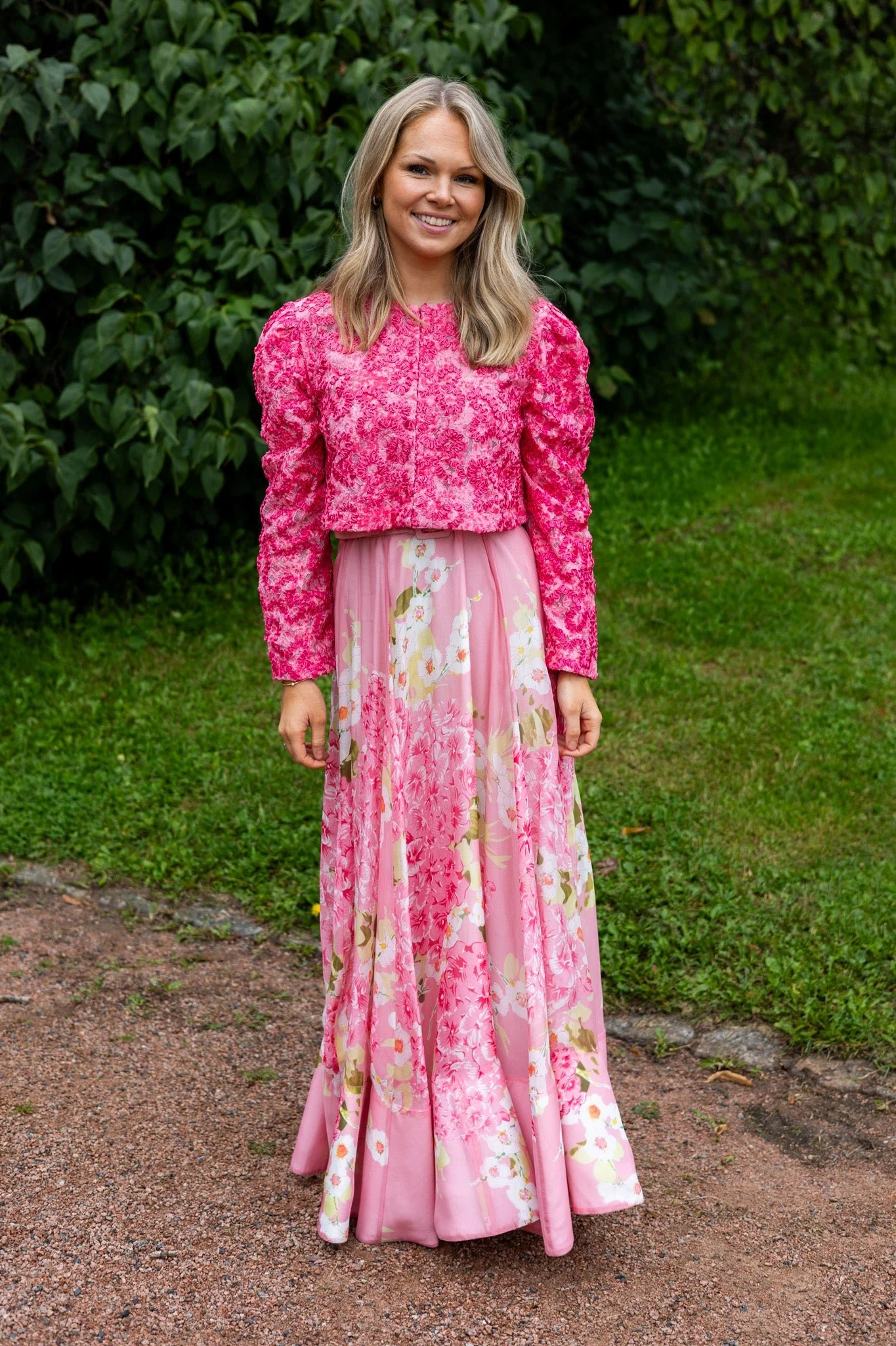 Embroidered Jacket Pink Bloom - Image 10