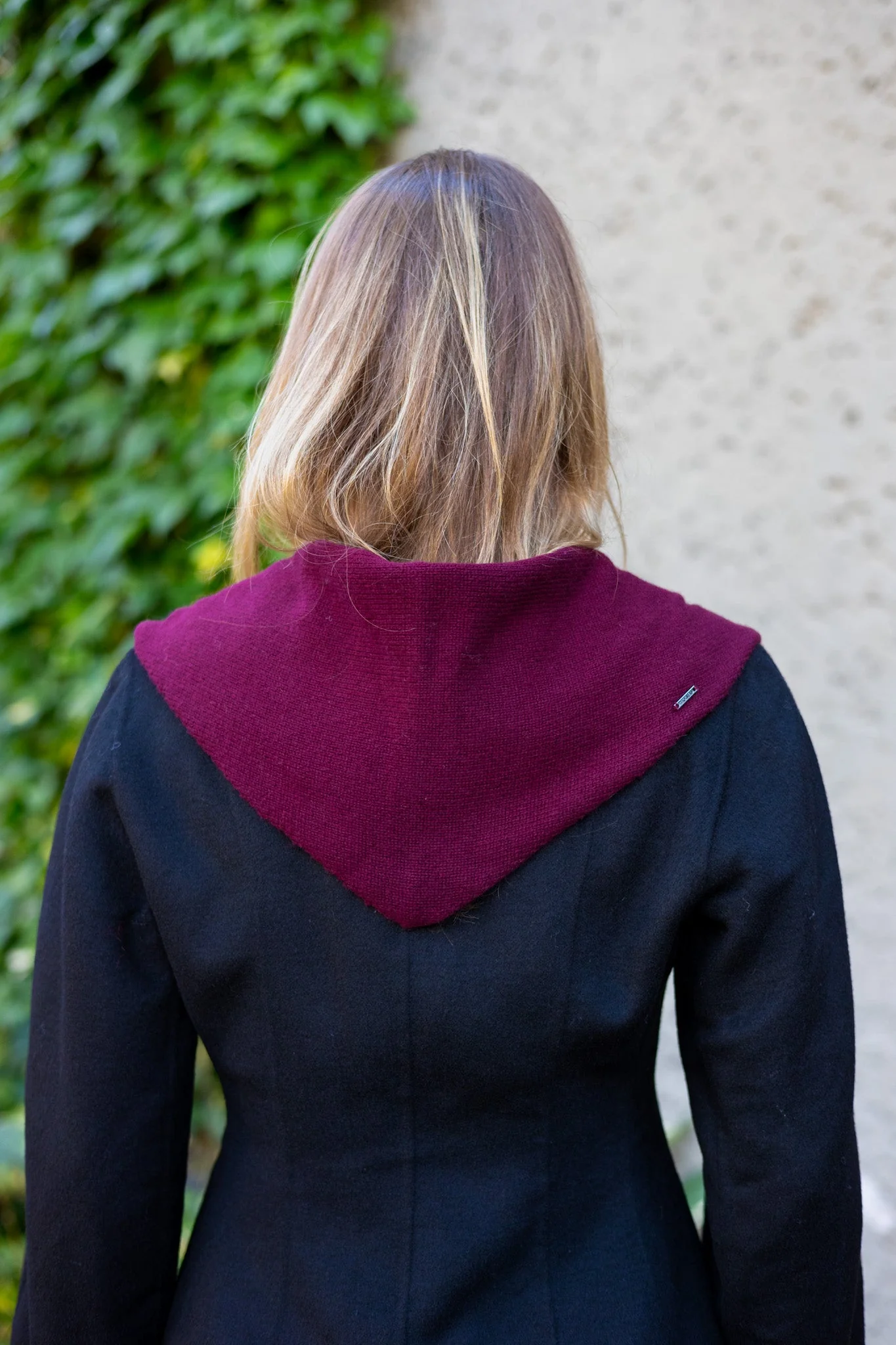 Juliet Cashmere Scarf Dark Burgundy - Image 4