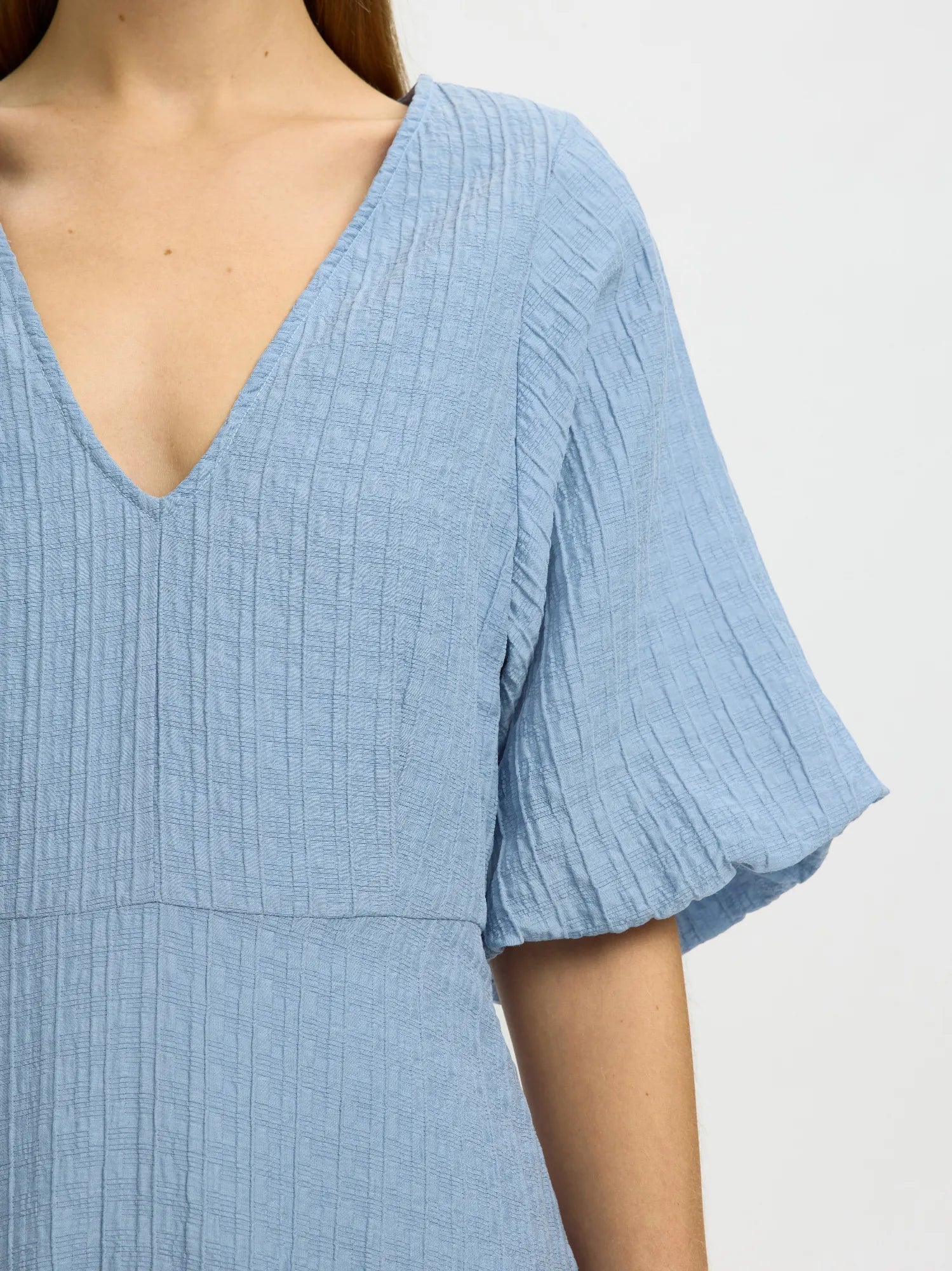 Maddie Ss Closed Back Midi Dress Dusty Blue - Image 13