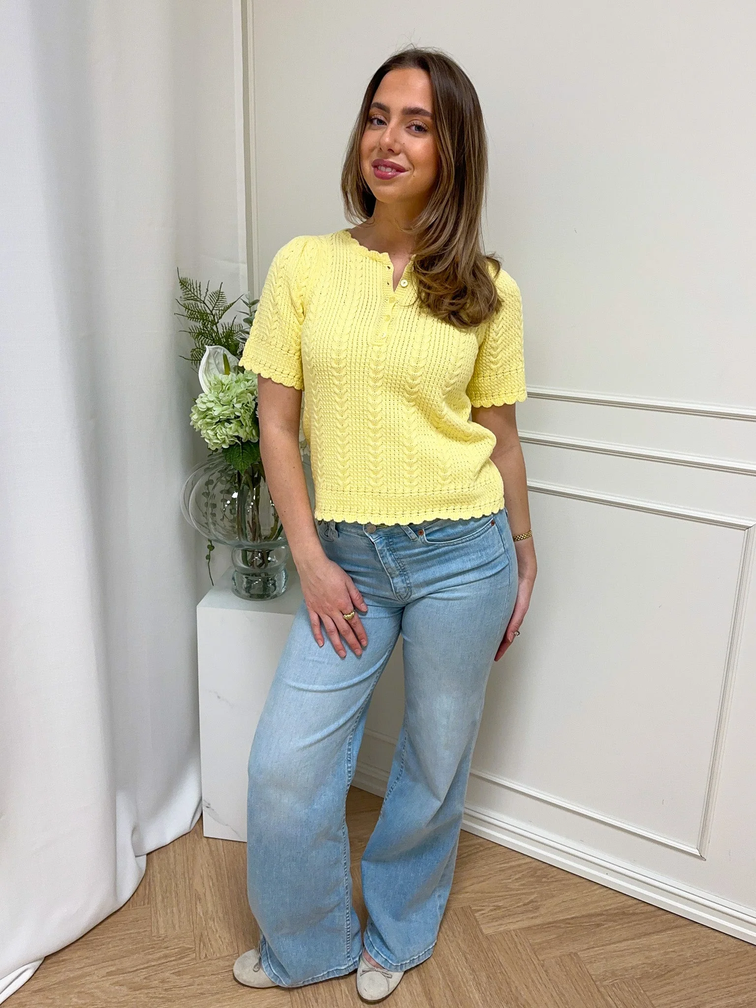 Esmeralda Pullover Light Yellow - Image 4