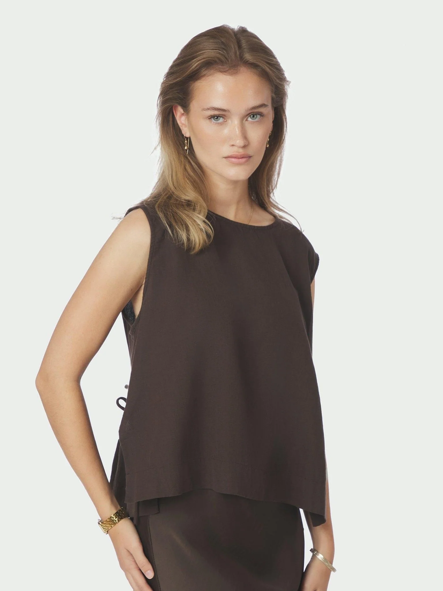 Svetlana Linen Top Dark Brown - Image 5