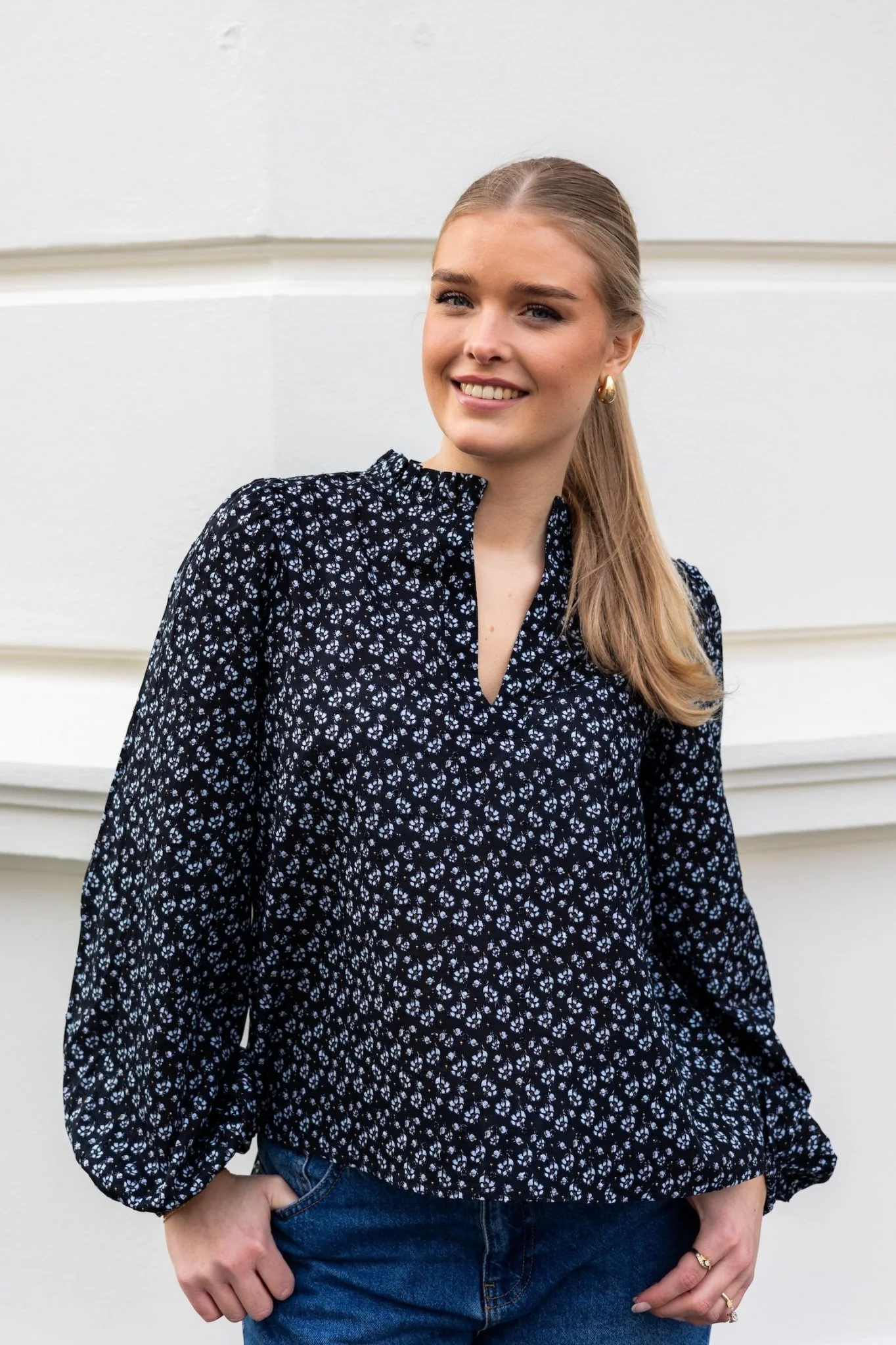 Karro Blouse Black Lupin Print - Image 4
